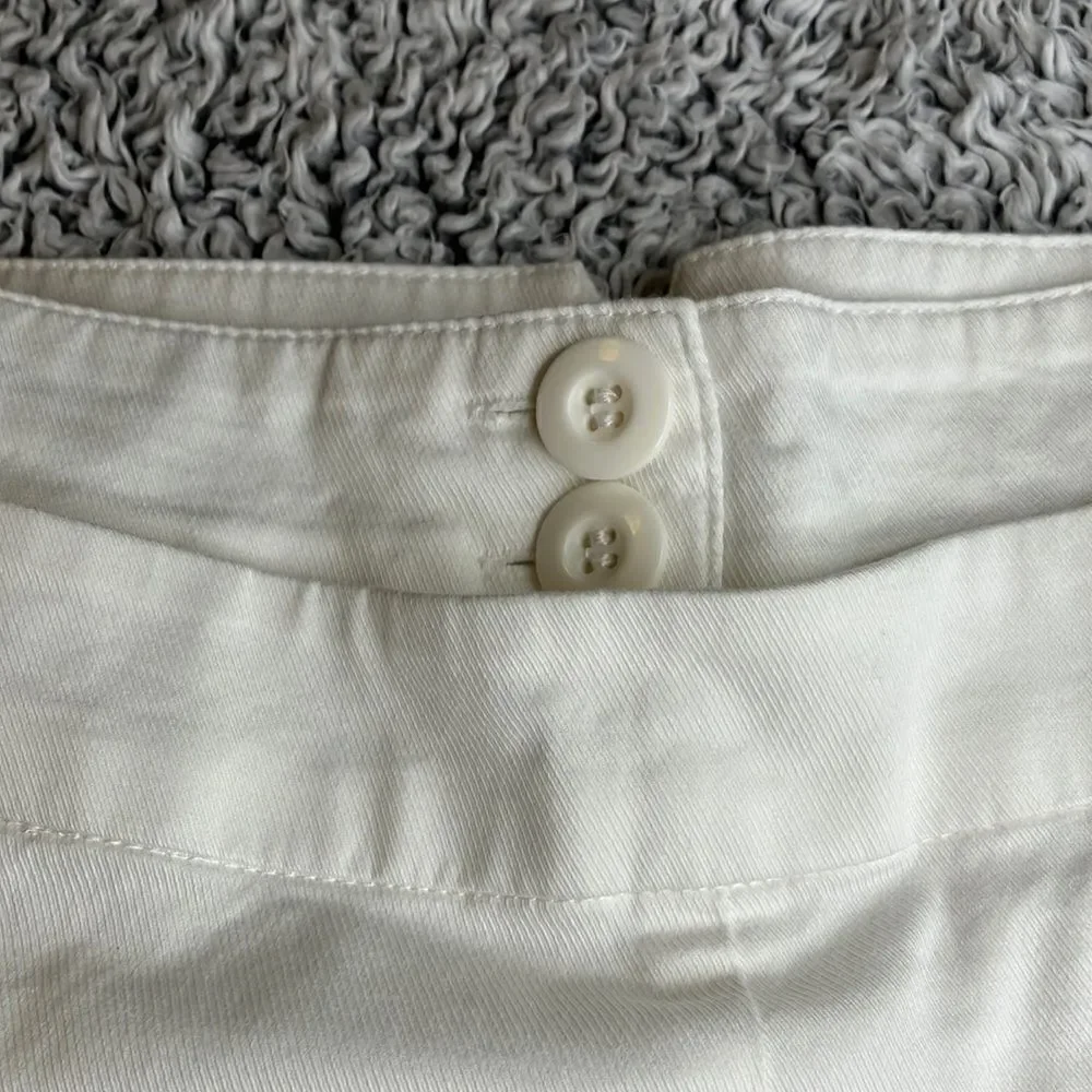 VERTIGO Paris 14 Nautical White Cuffed Vacation Chino Stretch Pleated Shorts